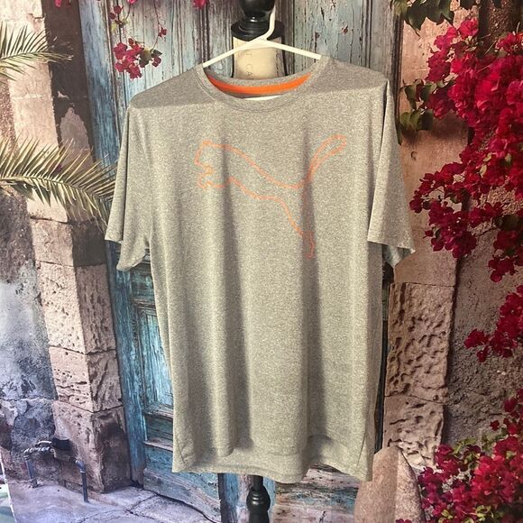 Puma grey short sleeve logo tee, size XL, good used condition - Picture 1 of 9